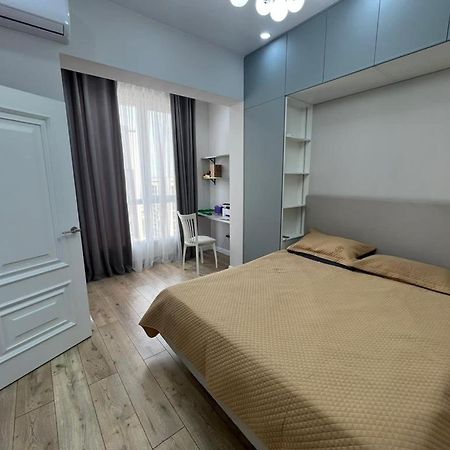 Business Apartment Almaty Exterior photo