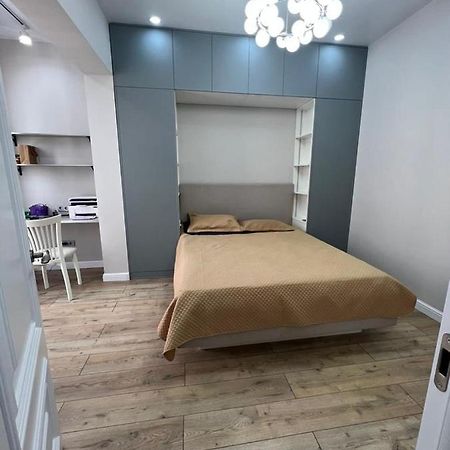 Business Apartment Almaty Exterior photo