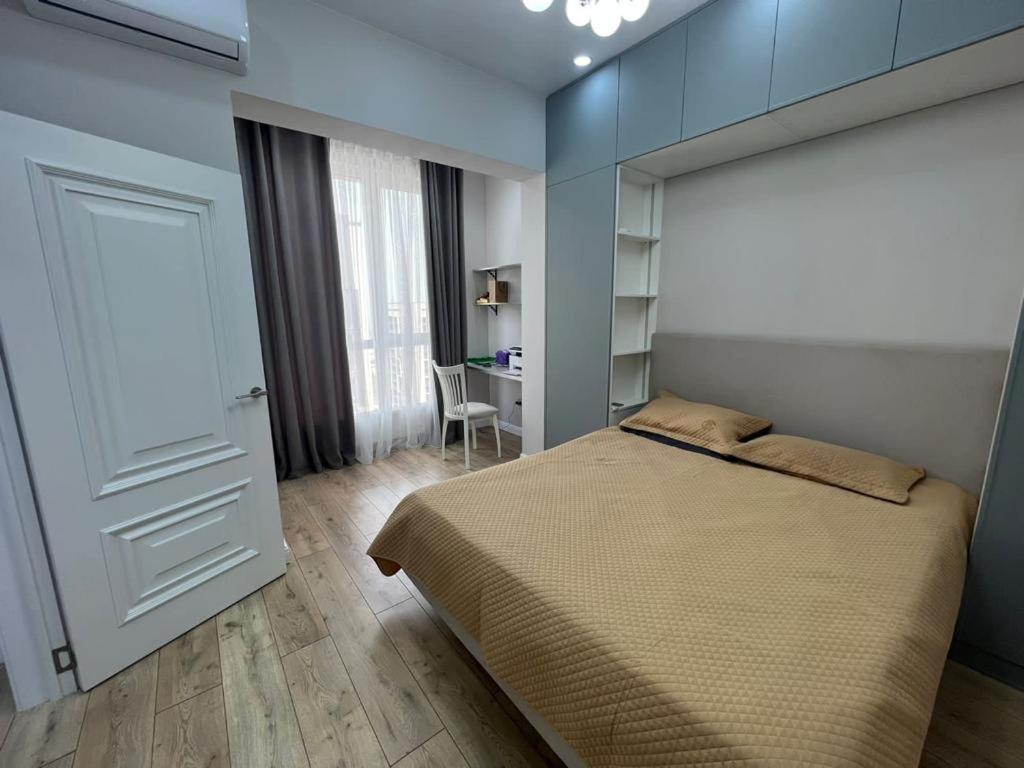 Business Apartment Almaty Exterior photo
